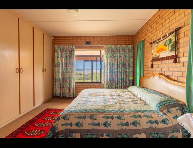 3 BEDROOM HOUSE FOR SALE IN VAN RIEBEECKSTRAND